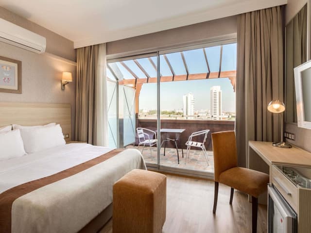 Executive Room (1 Double Bed)