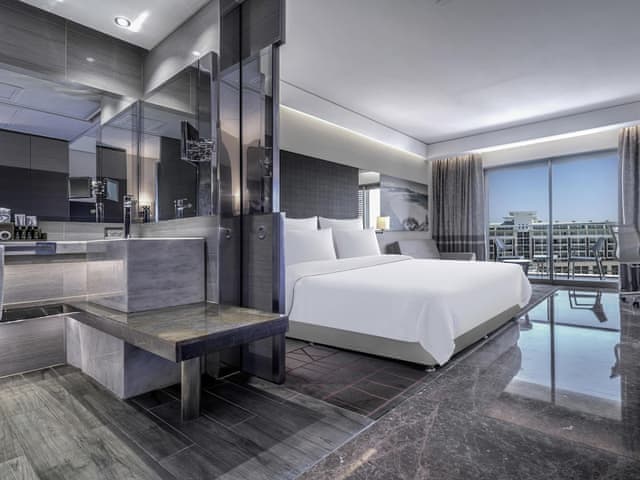 Deluxe Room, Garden View