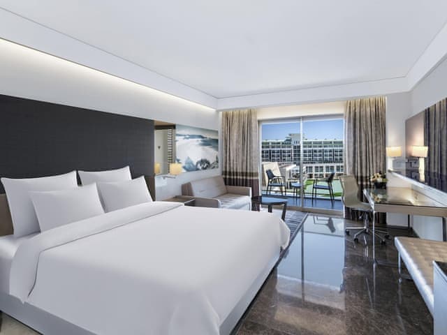 Deluxe Room, Garden View