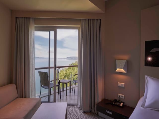 Deluxe Çift Kişilik veya İki Tek Kişilik Yataklı Oda