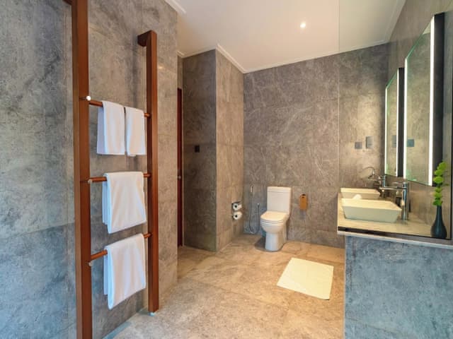 Havuzlu Plaj Villası