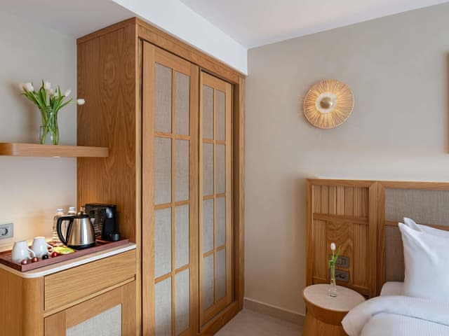 Deluxe Family Suite Garden View