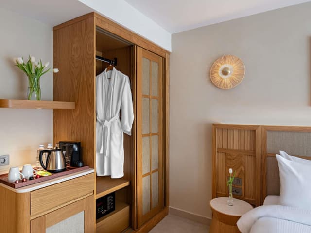 Deluxe Family Suite Garden View