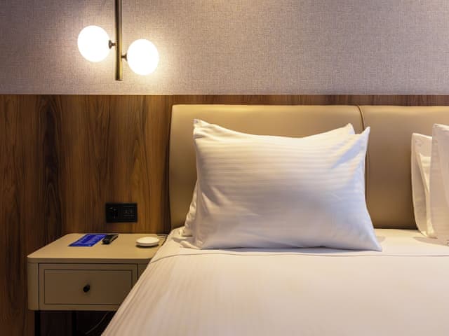 Standard Room, 1 King Bed, Sea View