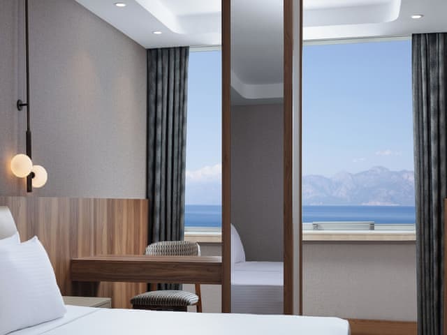 Standard Room, 1 King Bed, Sea View