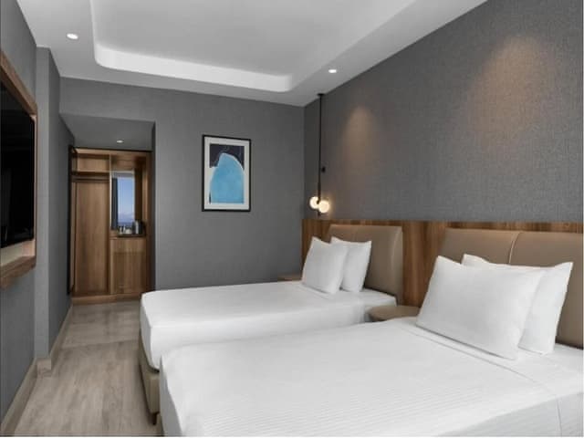 Standard Room, 2 Twin Beds, Partial Sea View
