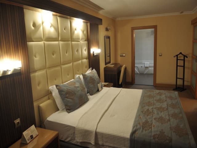 Suite, 1 King Bed
