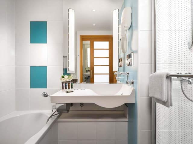 Executive Room, 1 Queen Bed with Sofa bed