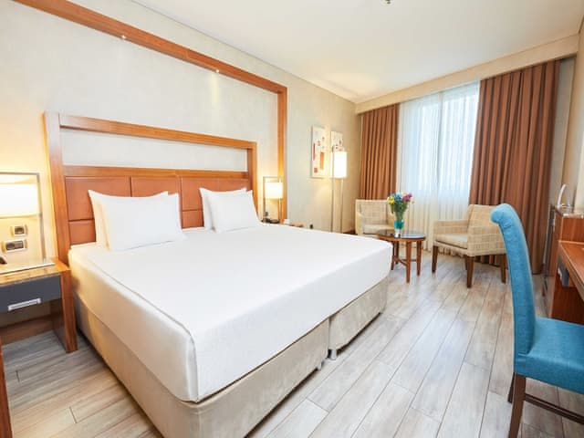 Deluxe Room, 1 King Bed
