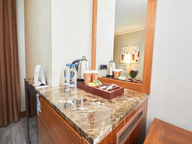 Deluxe Room, 1 King Bed