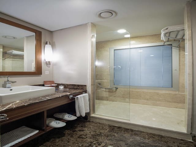 Deluxe Room, 1 King Bed