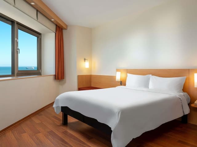 Premium Room, 1 Double Bed, Sea View