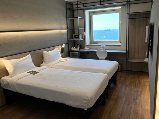 Superior Room, 2 Twin Beds, Sea View