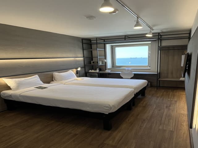 Superior Room, 2 Twin Beds, Sea View