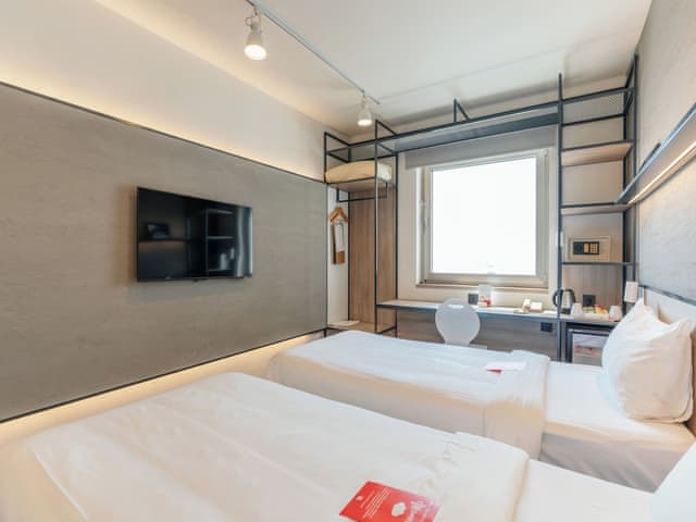 Superior Room, 2 Twin Beds, Sea View