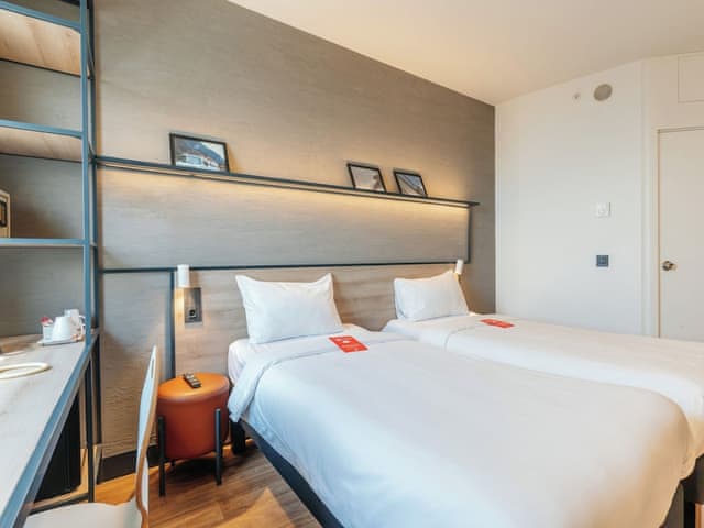 Superior Room, 2 Twin Beds, Sea View