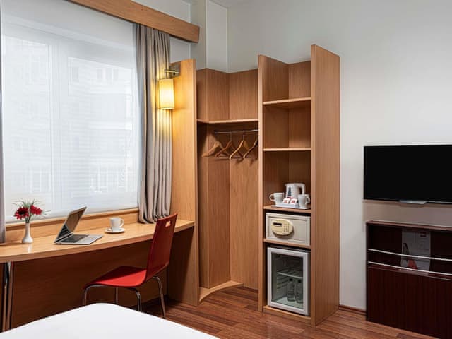 Room, 2 Twin Beds