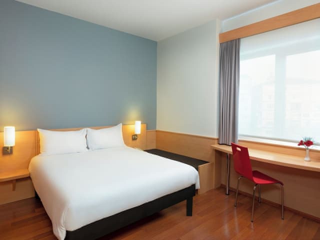 Double Room, 1 Double Bed (Conical)