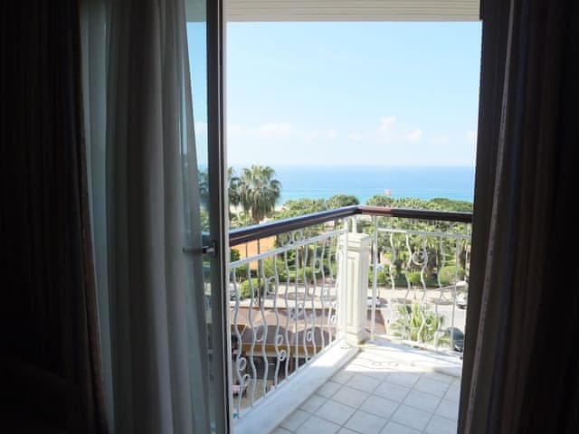 Standart Üç Kişilik Oda