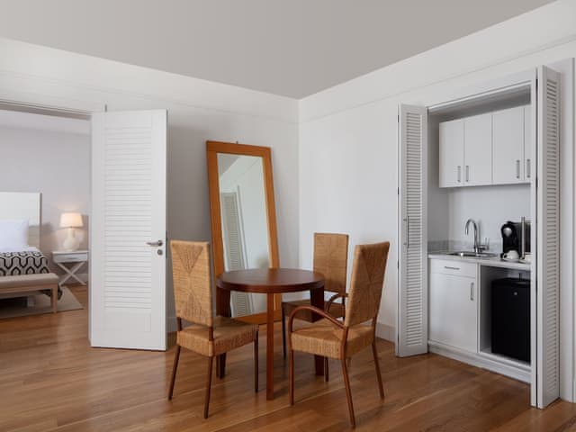 Executive Suite, Sea view