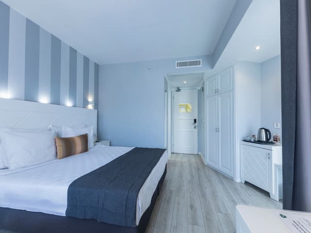 Standard Room Land View