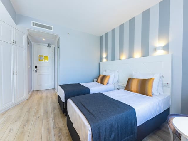 Standard Room Land View