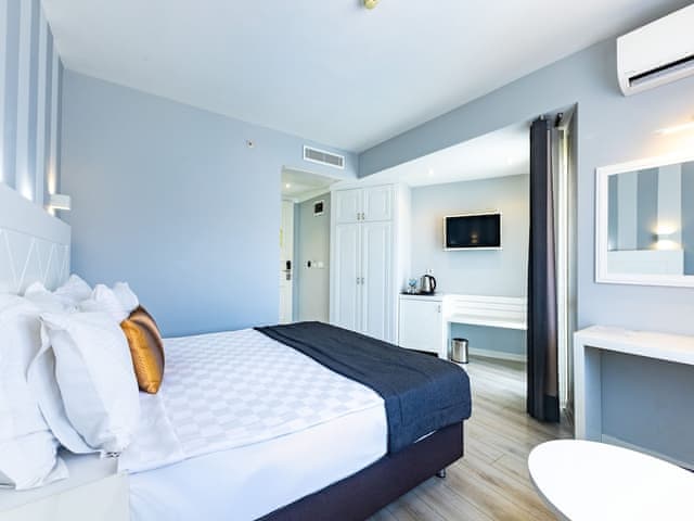 Standard Room Land View