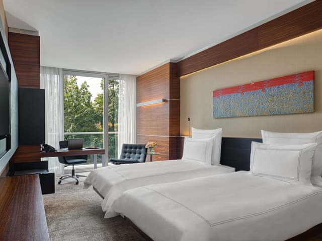 Advantage Room City Twin Bed