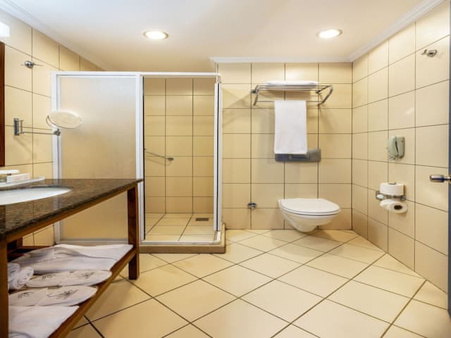 Family Room, 2 Bedrooms