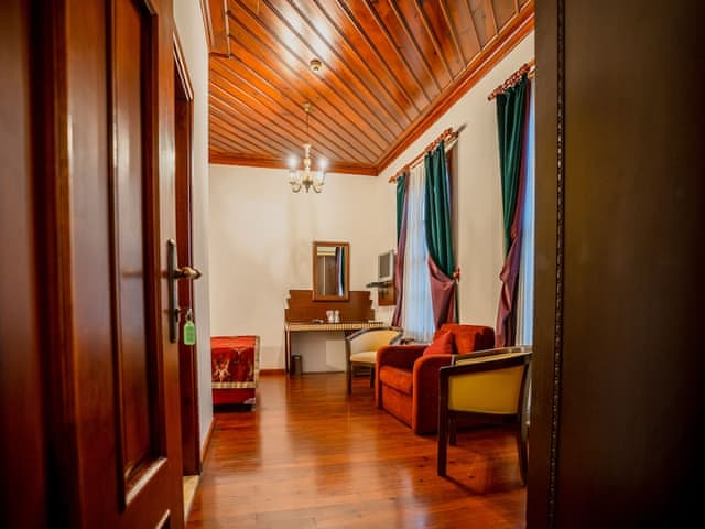 Delüks Tek Kişilik Oda