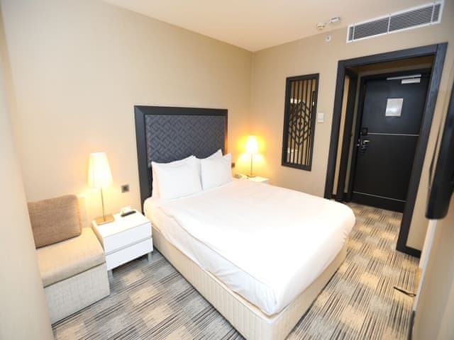 Room, 1 Queen Bed, Non Smoking