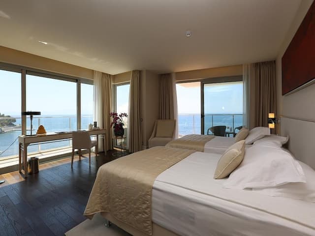 Deluxe Room with Sea view