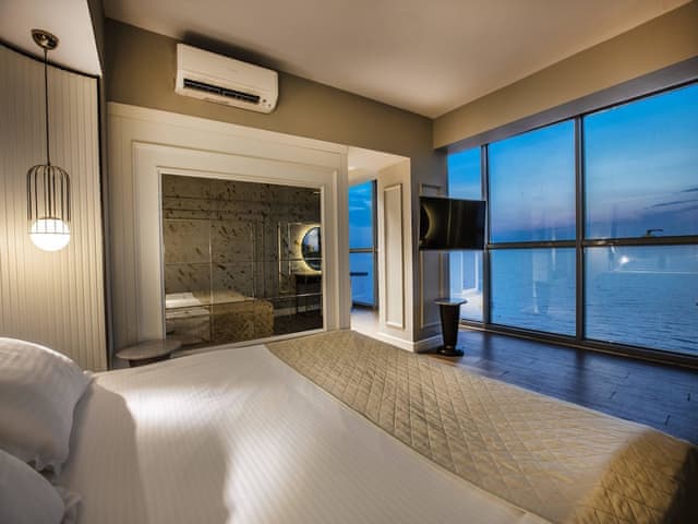 Economy Room, Sea View