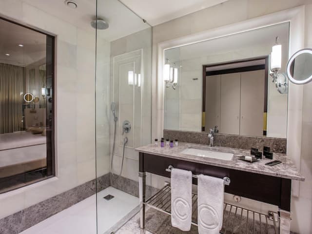 Superior Room, Partial Sea View