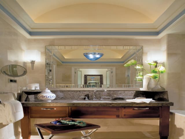 Superior Room, 1 King Bed