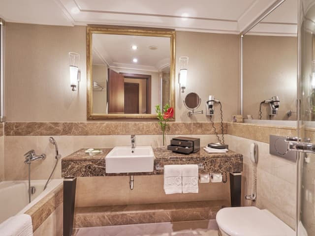 Superior Family Connection Room