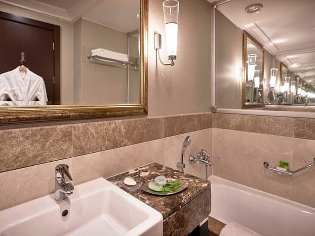 Superior Room, Garden View