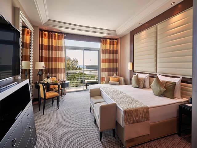 Superior Room, Partial Sea View (2 adults and 2 children)