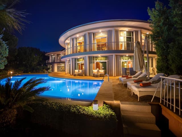 Villa Leo