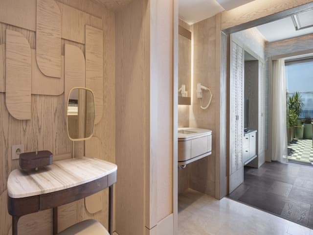 Grand Roof Top Suite