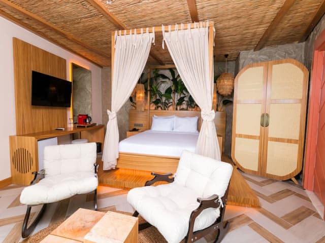 Premium Room, 1 Queen Bed, Sea View