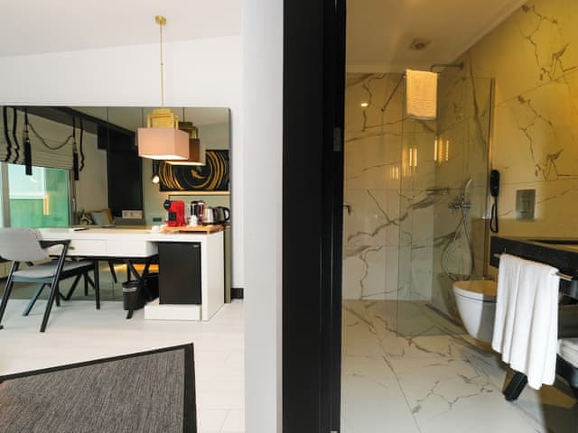 Deluxe Suite, Sea View