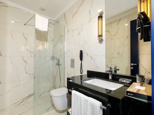 Deluxe Suite, Sea View