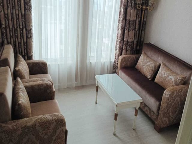 Family Room, 1 Bedroom