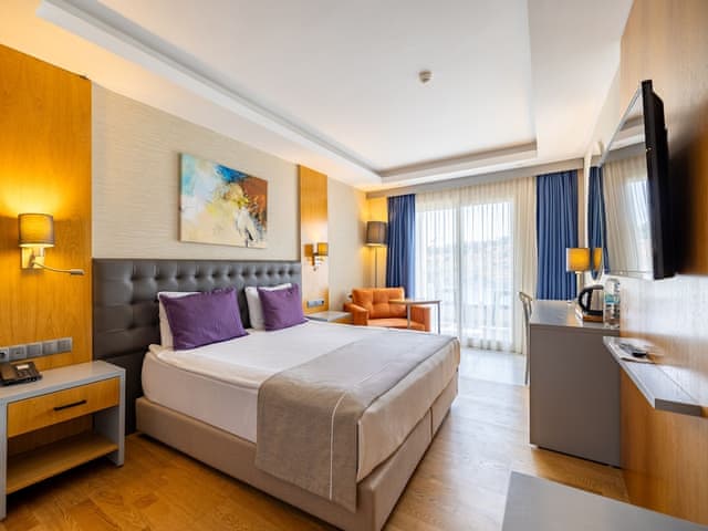 Deluxe Room, 1 Double Bed, Sea View