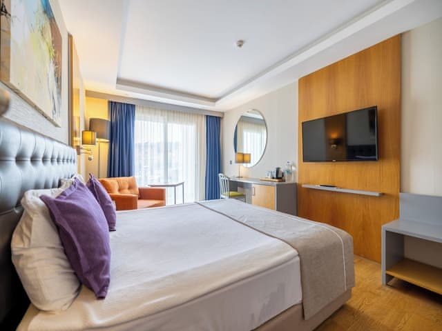 Deluxe Room, 1 Double Bed, Sea View