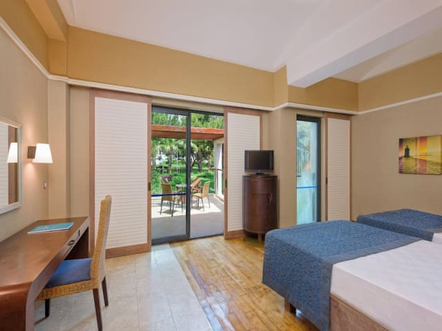 Family Room, Garden View