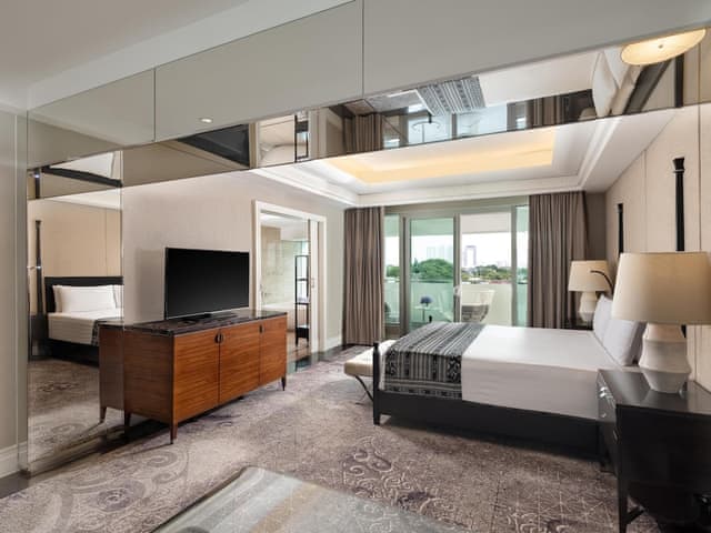 Executive Room (Executive Grand Deluxe Balcony)