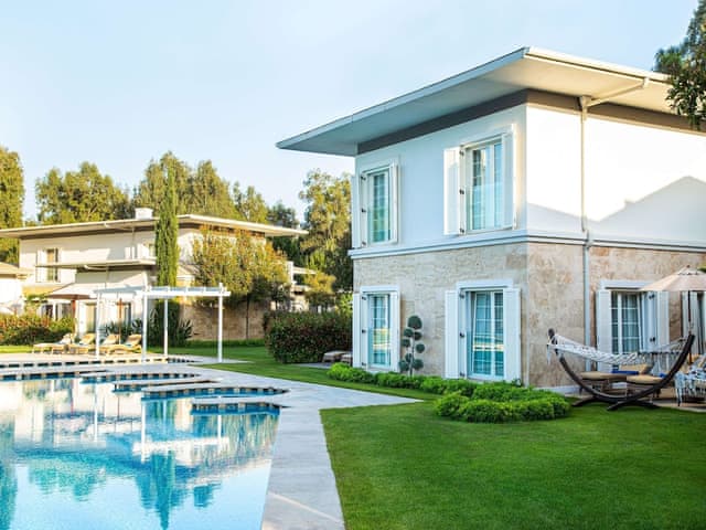 Azure Villa, 2 Bedrooms, Sea water pool