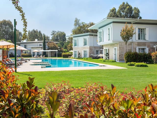 Azure Villa, 2 Bedrooms, Sea water pool